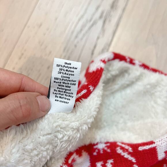 VERA BRADLEY Cozy Cowl Reindeer Intarsia Knit Infinity Scarf Red White - Picture 6 of 7